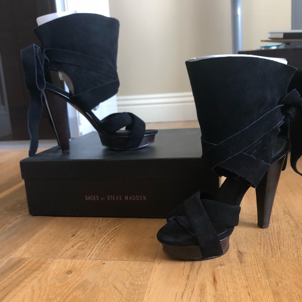 Steve Madden Shoes **size 6 1/2**